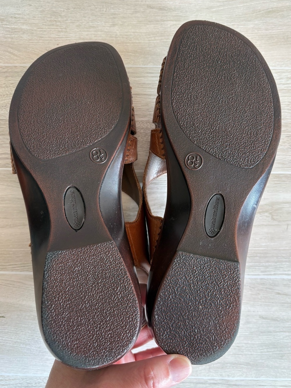 Naturalizer Brown Leather Slingback Comfort Sandals Size 8.5 Lakeside Vacation - Picture 9 of 9